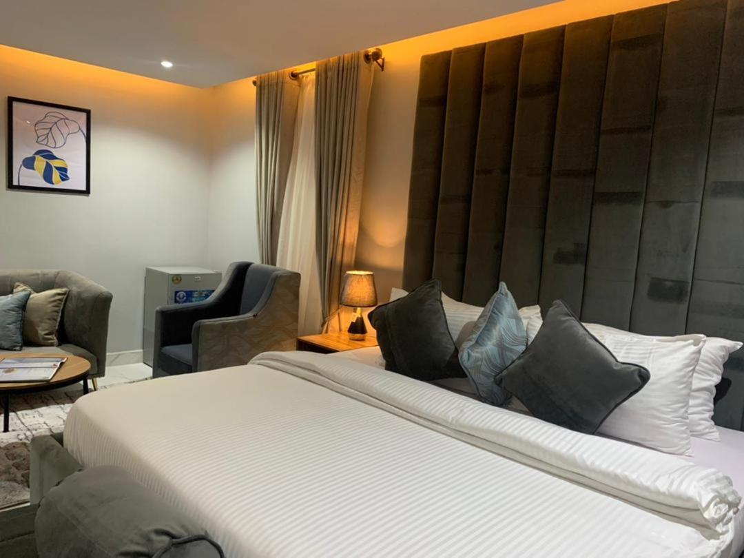 Choice Suites Signature Ikeja Exterior foto